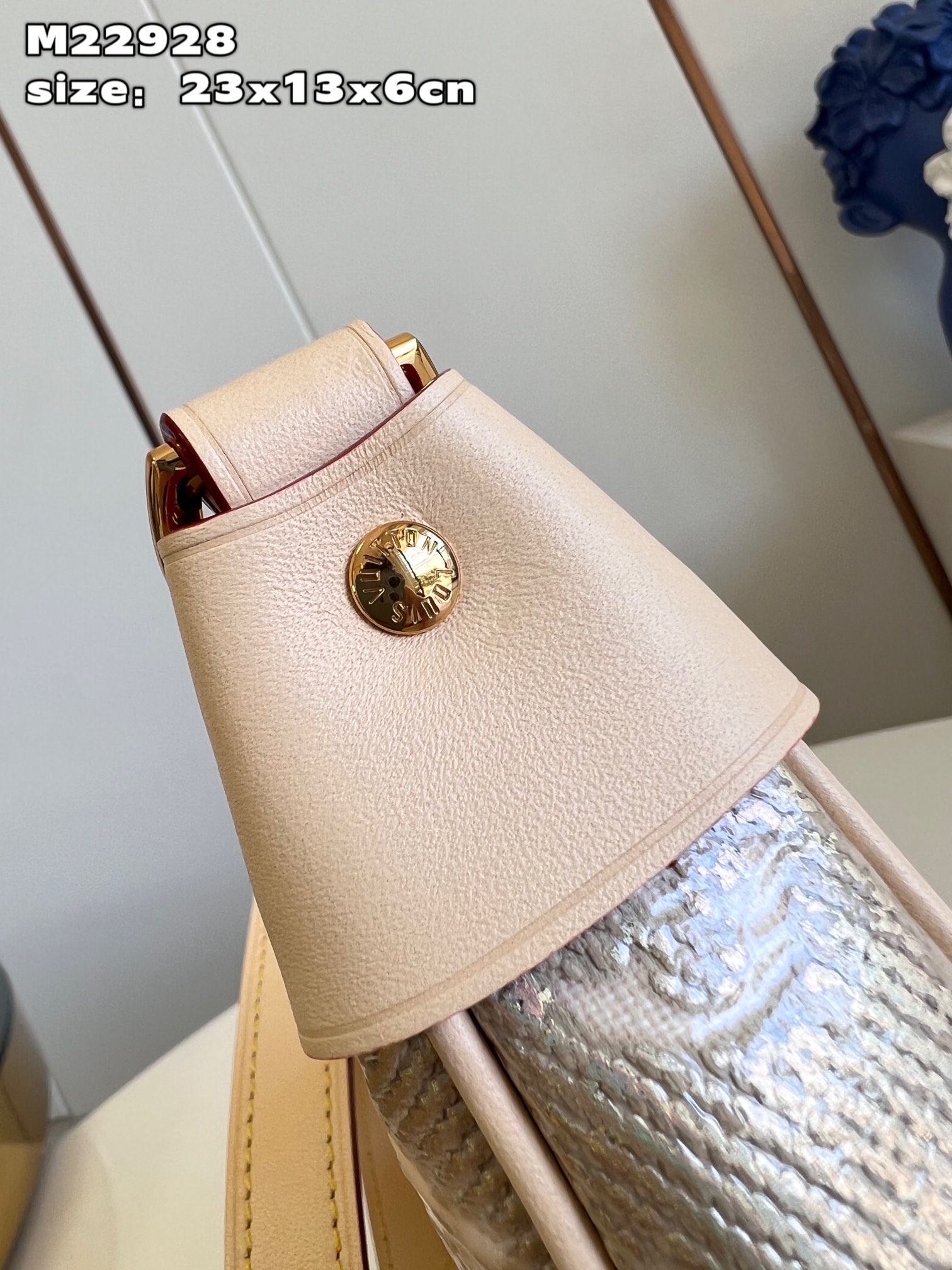 Bagsaaa L0vis Vvtt0n Loop Gold Bag - 23x13x6cm