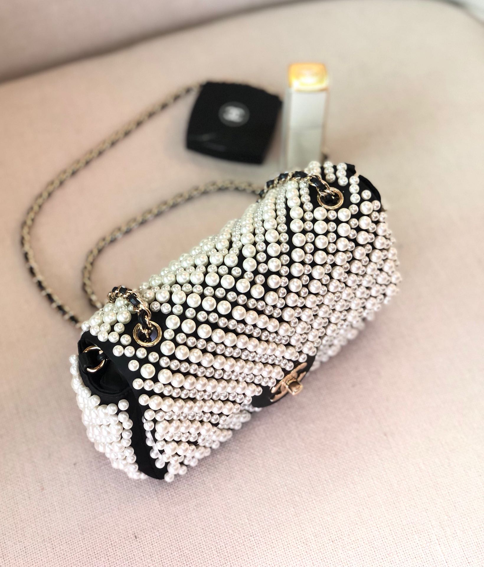 Ch**el Flap Pearl Bag 20cm