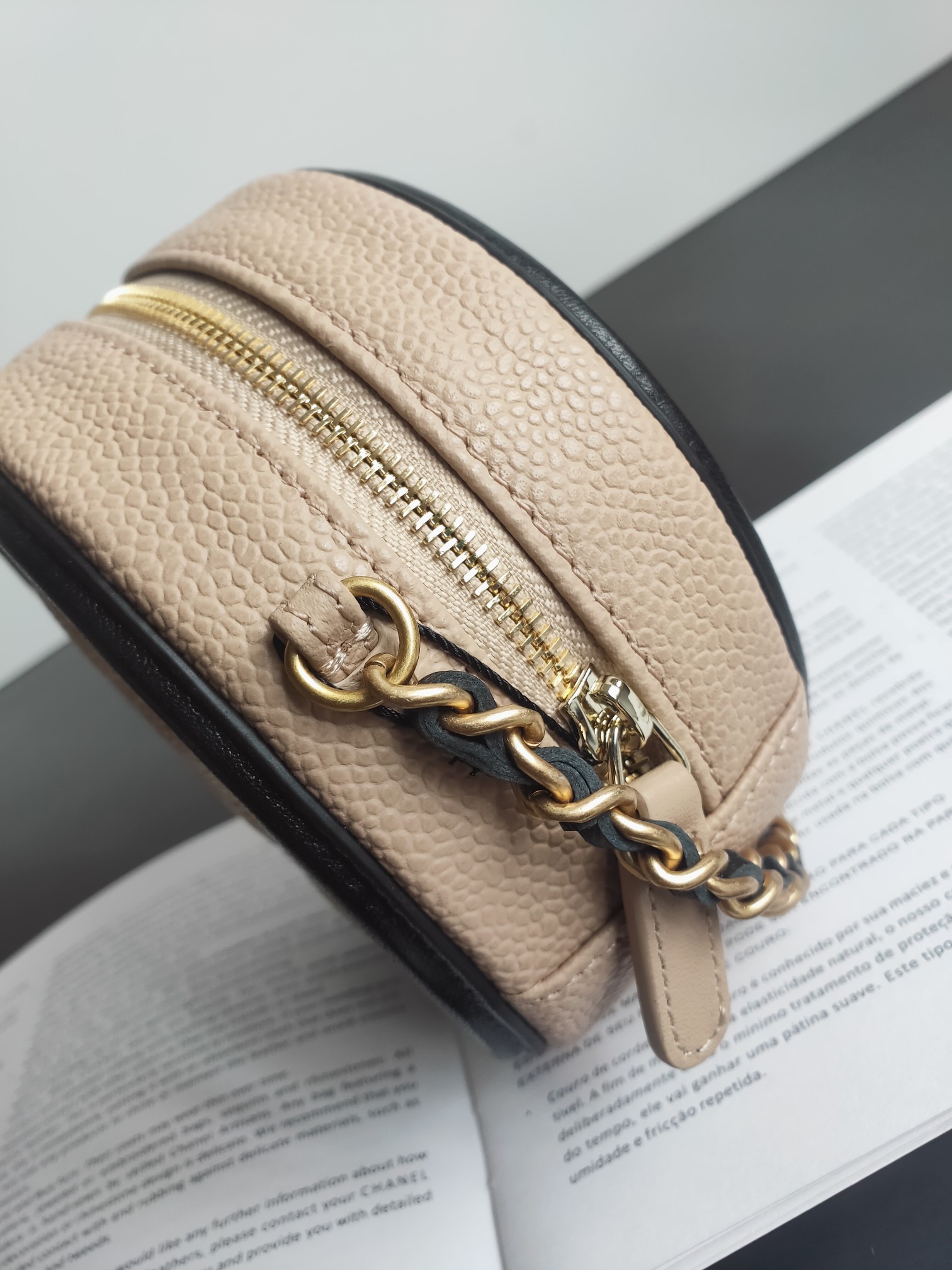 Bagsaaa Ch**el Around CC Filigree Beige - 12cm