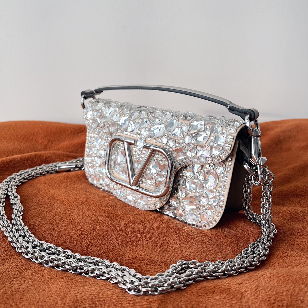 Bagsaaa Va1e*ntin0 Garavani Mini Locò White Crystal - 19 x 10.5 x5 cm
