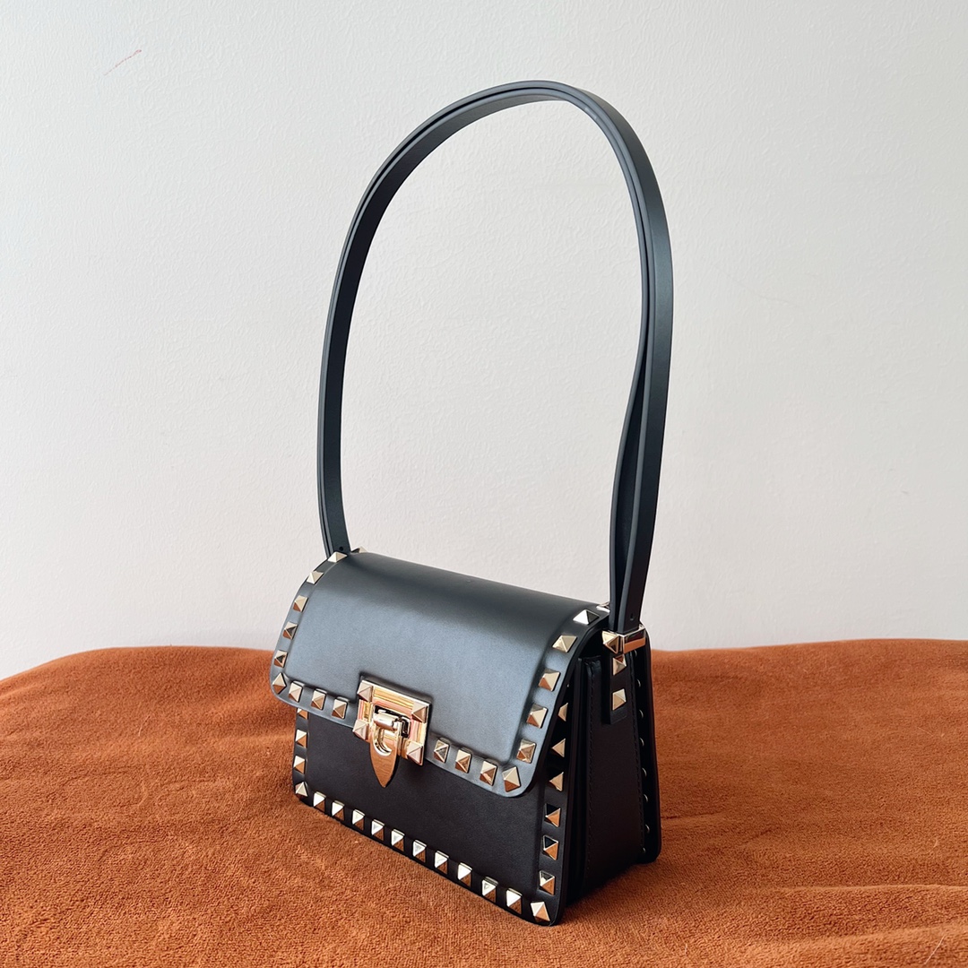 Bagsaaa Va1e*ntin0 Garavani Rockstud Shoulder Black Bag - 18.5x12x8cm