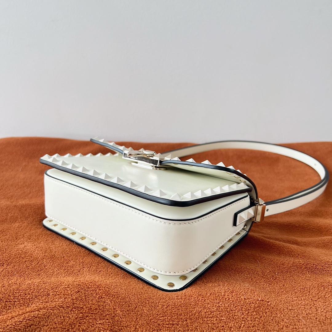 Bagsaaa Va1e*ntin0 Garavani Rockstud Shoulder White Bag - 18.5x12x8cm