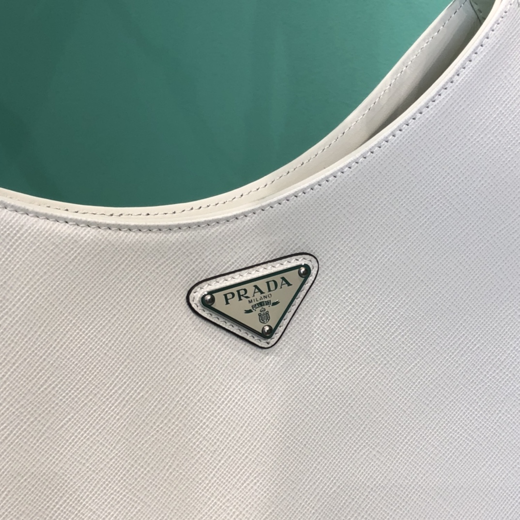 Bagsaaa Pra*a Cleo brushed leather shoulder bag white - 27cm
