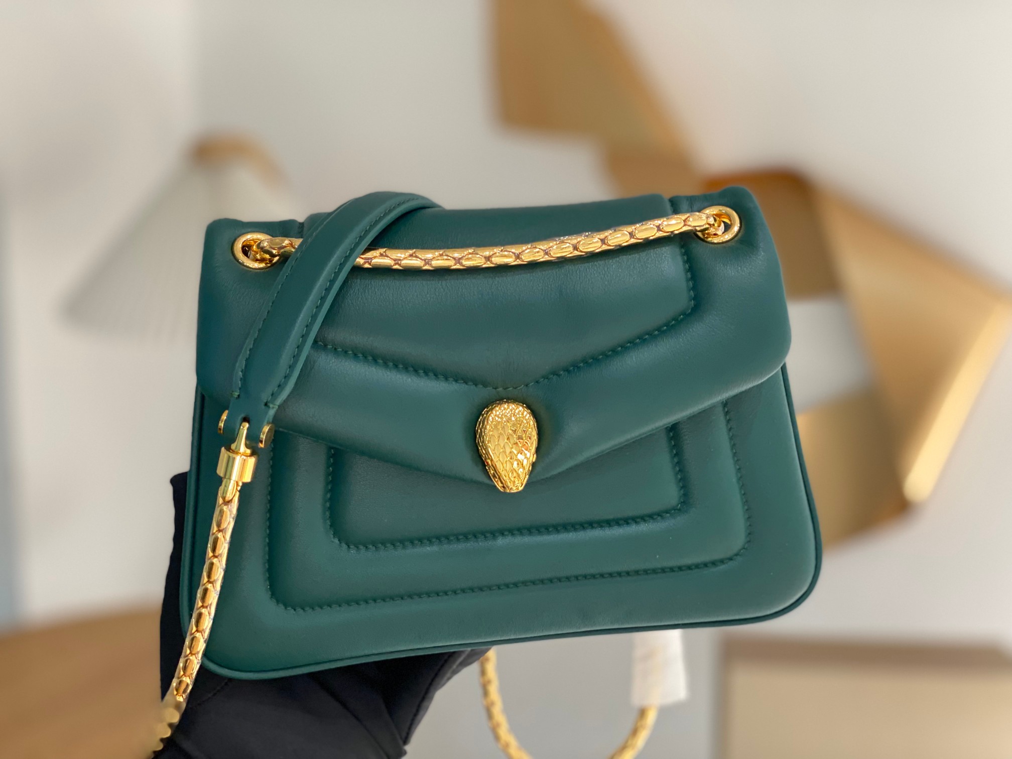 Bagsaaa Bv1g*ai Serpenti Reverse Green Bag - 22.5 X 15 X 7cm
