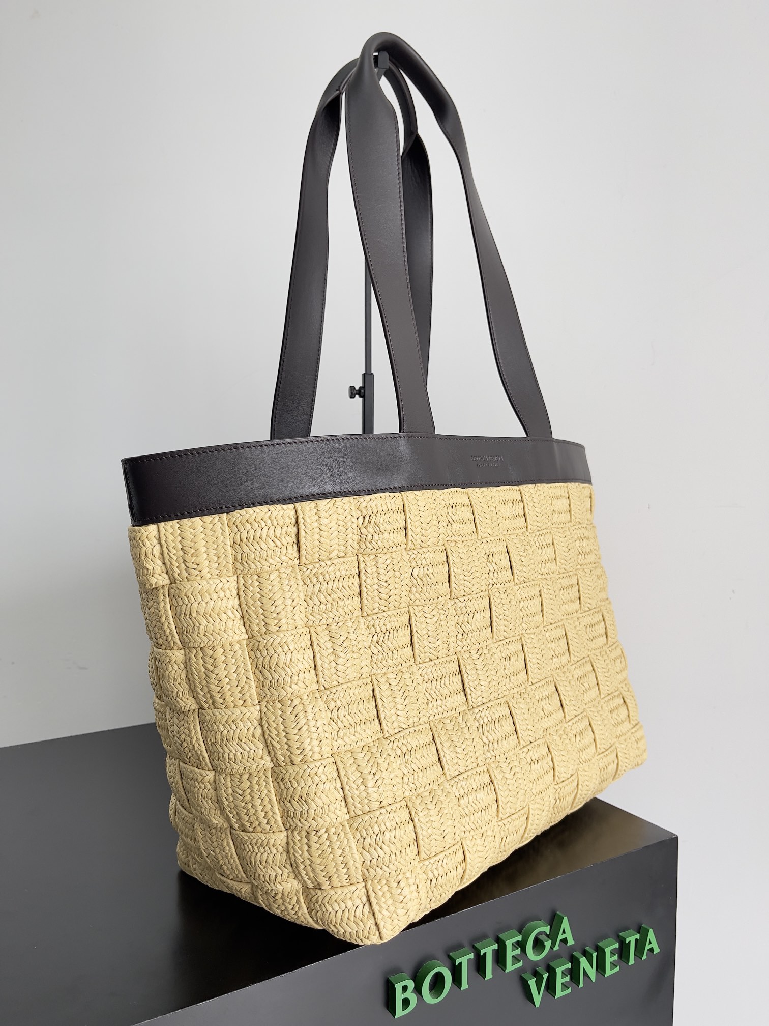 Bagsaaa B0tt*ga Cassette Tote Bag - 44x35x20.5cm
