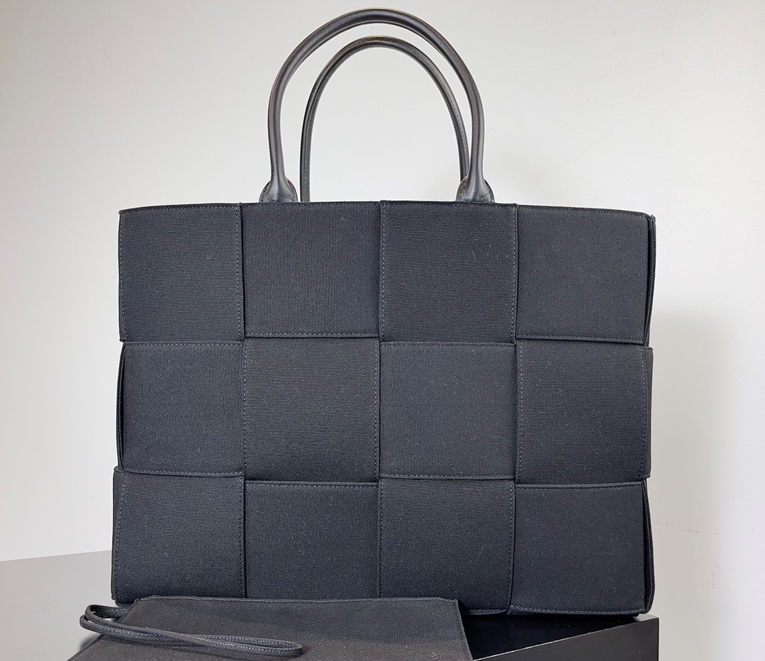 Bagsaaa Arco Tote Black Bag - 47x13x33cm