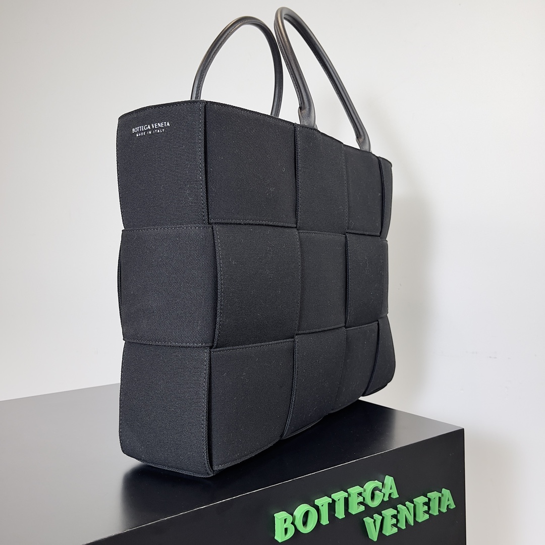 Bagsaaa Arco Tote Black Bag - 47x13x33cm