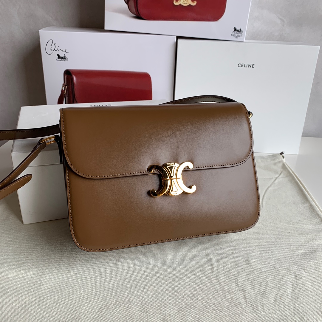 Bagsaaa Ce1i*e Classique Triomphe In shiny Calfskin Leather Brown - 25 X 18 X 7.5 cm