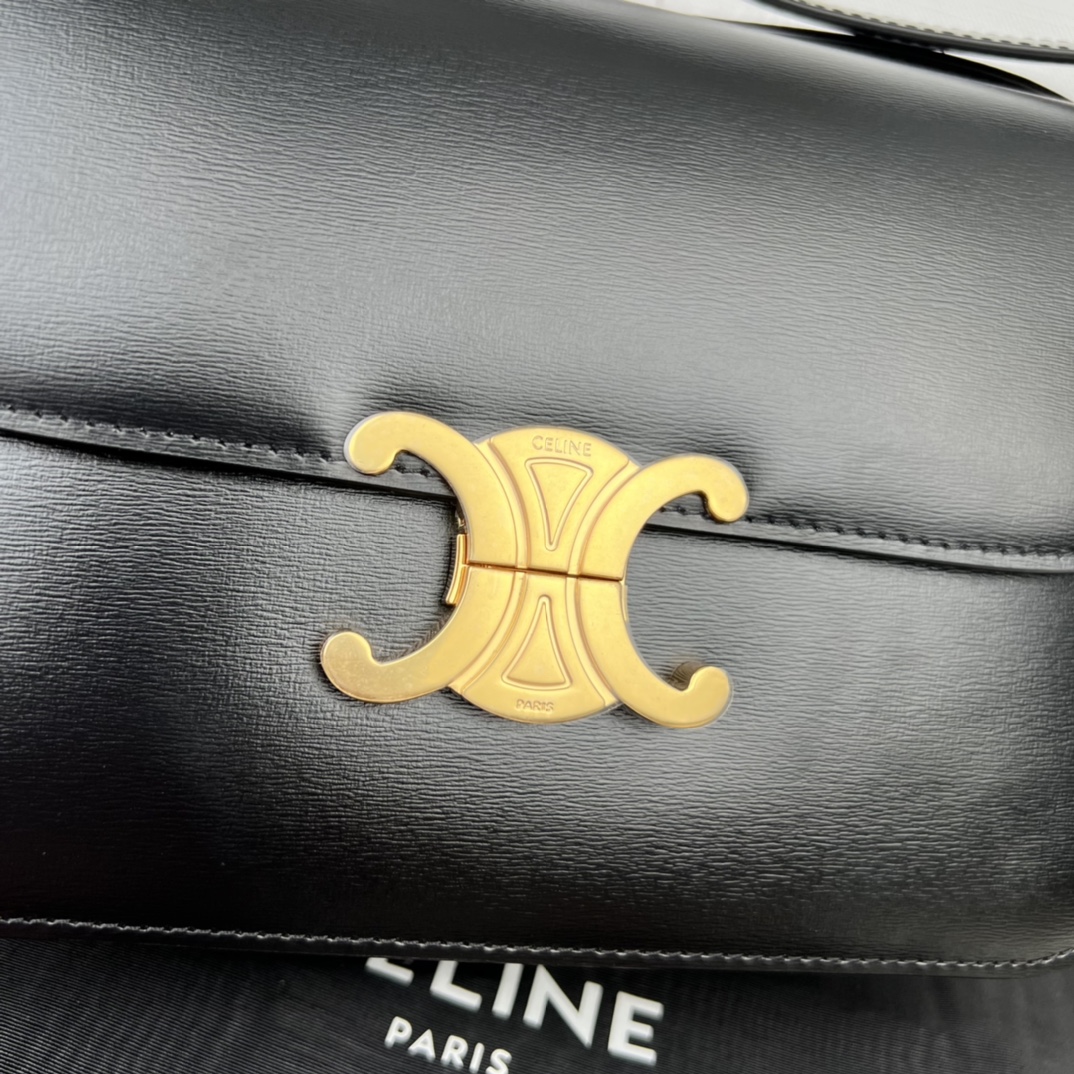Bagsaaa Ce1i*e Classique Triomphe In shiny Calfskin Leather - 22.5 X 16.5 X 7.5 cm