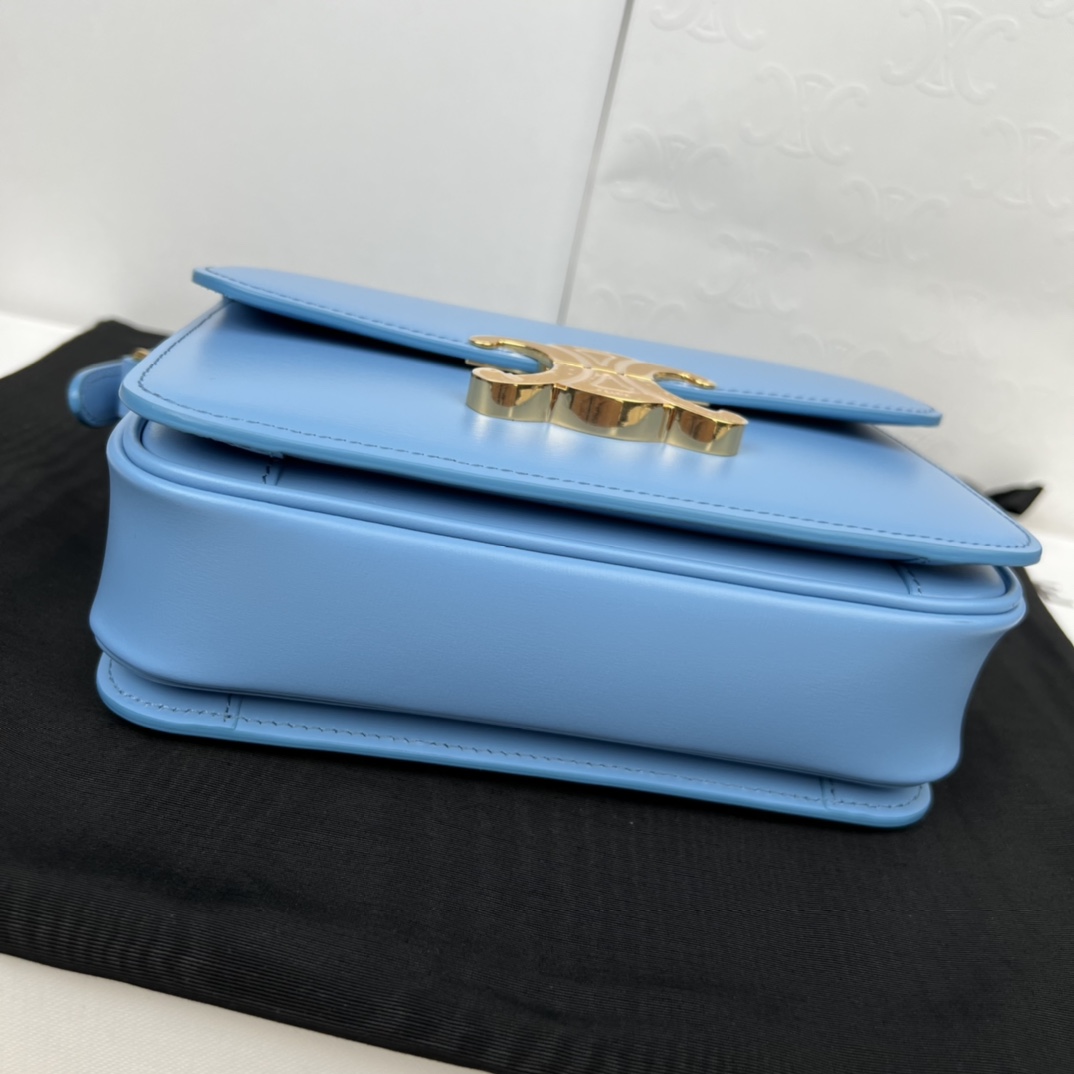 Bagsaaa Ce1i*e Classique Triomphe In shiny Calfskin Leather Blue - 22.5 X 16.5 X 7.5 cm