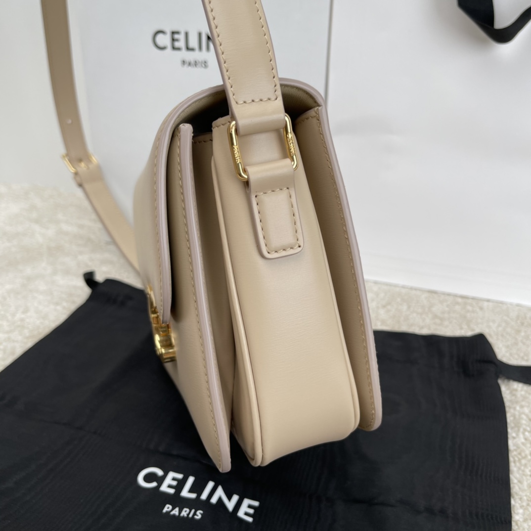 Bagsaaa Ce1i*e Classique Triomphe In shiny Calfskin Leather Beige - 22.5 X 16.5 X 7.5 cm