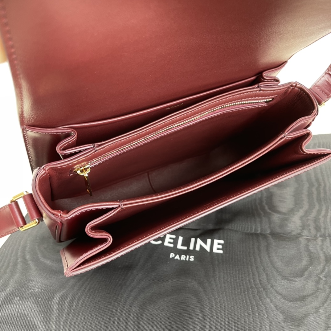 Bagsaaa Ce1i*e Classique Triomphe In shiny Calfskin Leather Burgundy - 22.5 X 16.5 X 7.5 cm