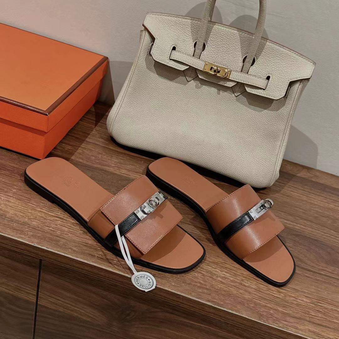 Bagsaaa H**me5 Giulia Brown Slides
