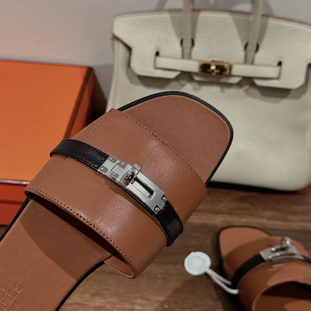Bagsaaa H**me5 Giulia Brown Slides