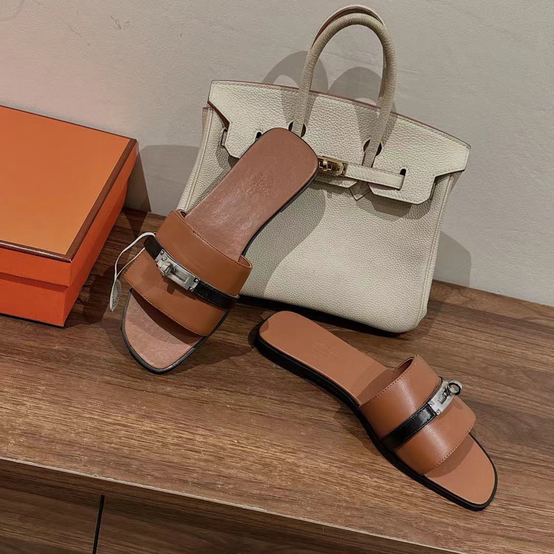 Bagsaaa H**me5 Giulia Brown Slides