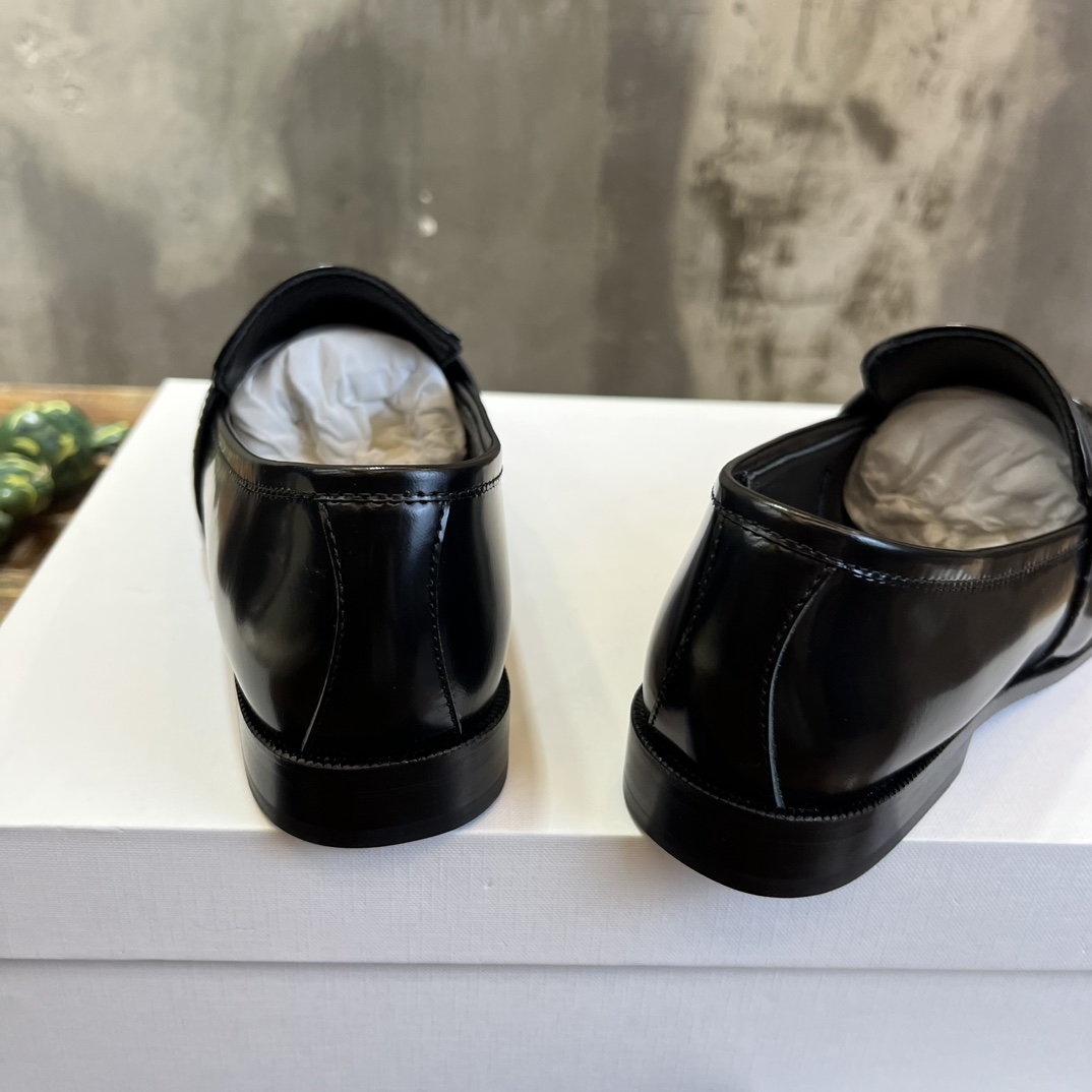 Bagsaaa Ce1i*e Black Loafers With Triomphe Logo