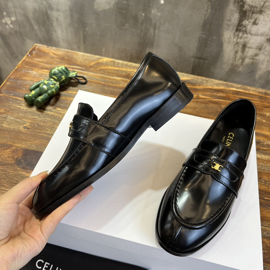 Bagsaaa Ce1i*e Black Loafers With Triomphe Logo