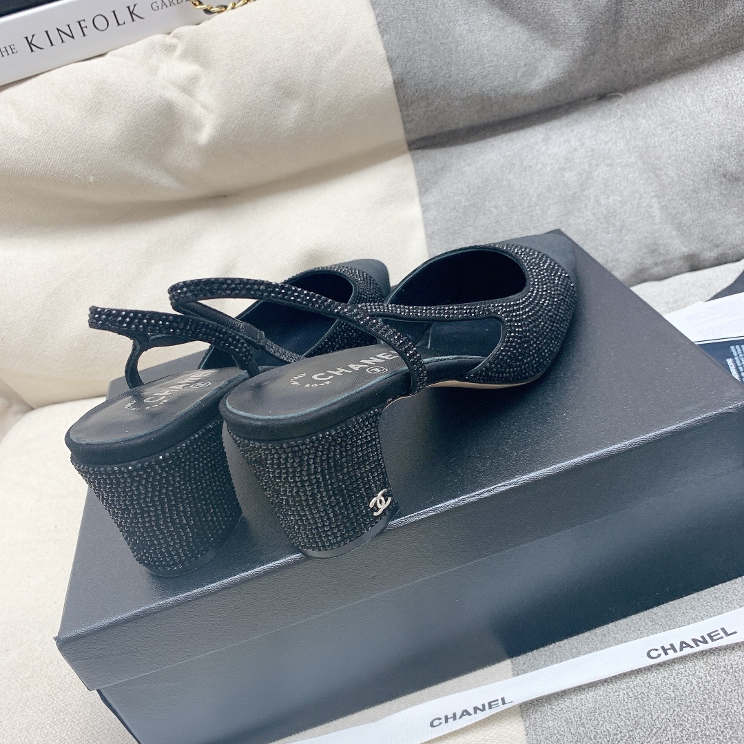 Bagsaaa Ch**el Mary Jane Crystal Black Shoes 6.5 cm