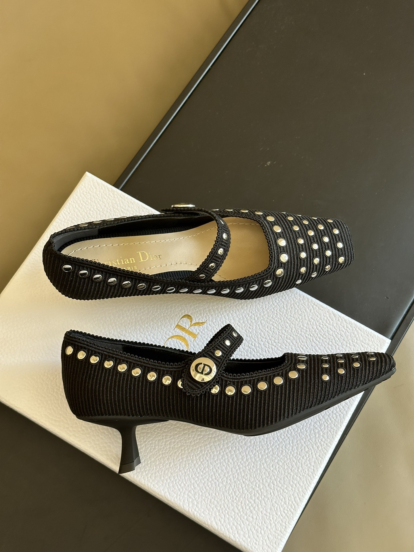 Bagsaaa D10r Black Shoes