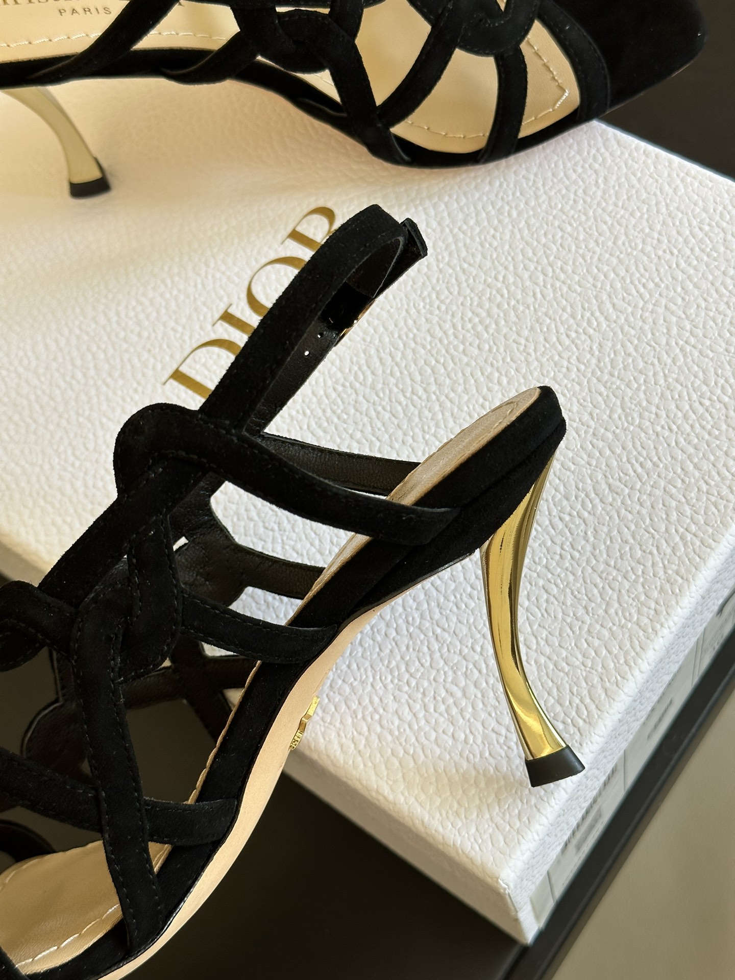 Bagsaaa D10r Black Heels