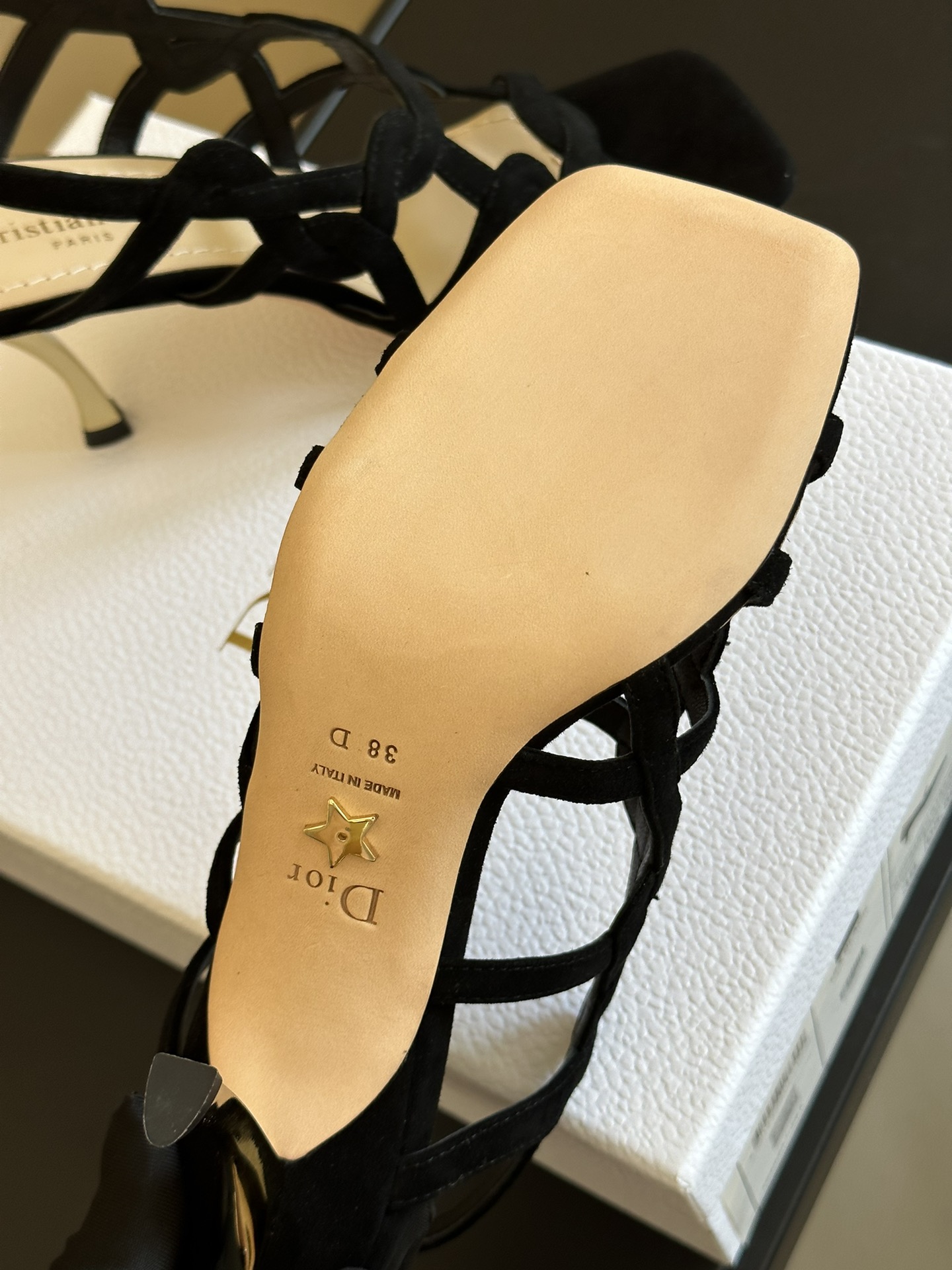 Bagsaaa D10r Black Heels