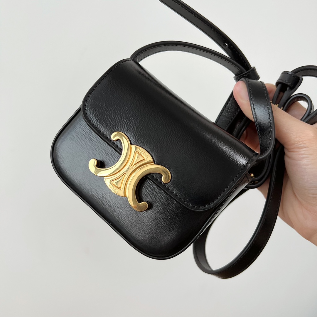 Bagsaaa Ce1i*e Mini Triomphe Bag - 11x8x4cm