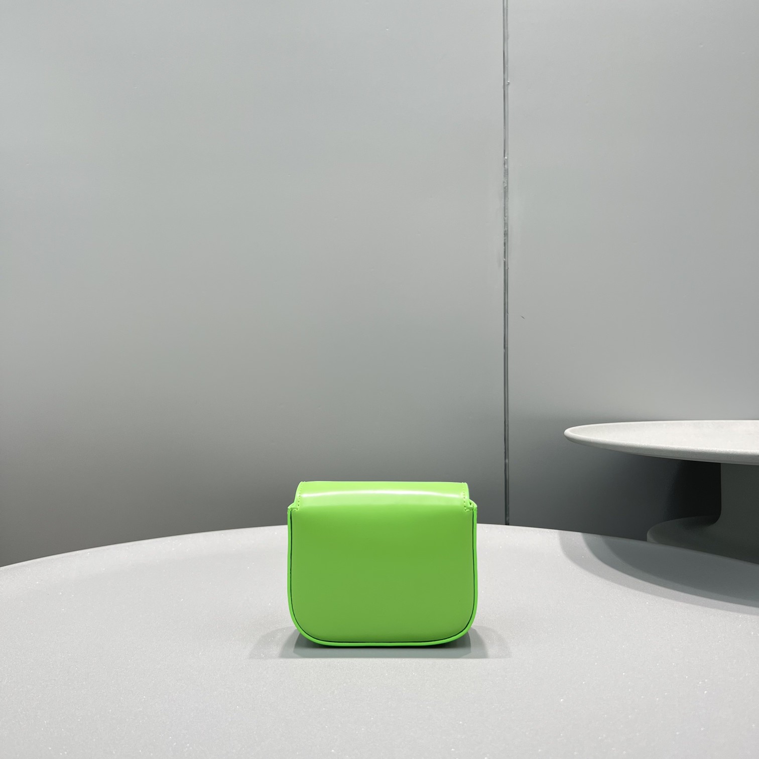 Bagsaaa Ce1i*e Mini Triomphe Green Bag - 11x8x4cm