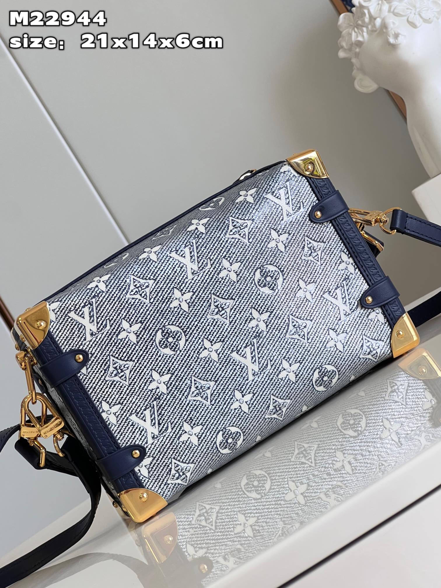 Bagsaaa L0vis Vvtt0n Side Trunk H27 Blue - 21 x 14 x 6 cm
