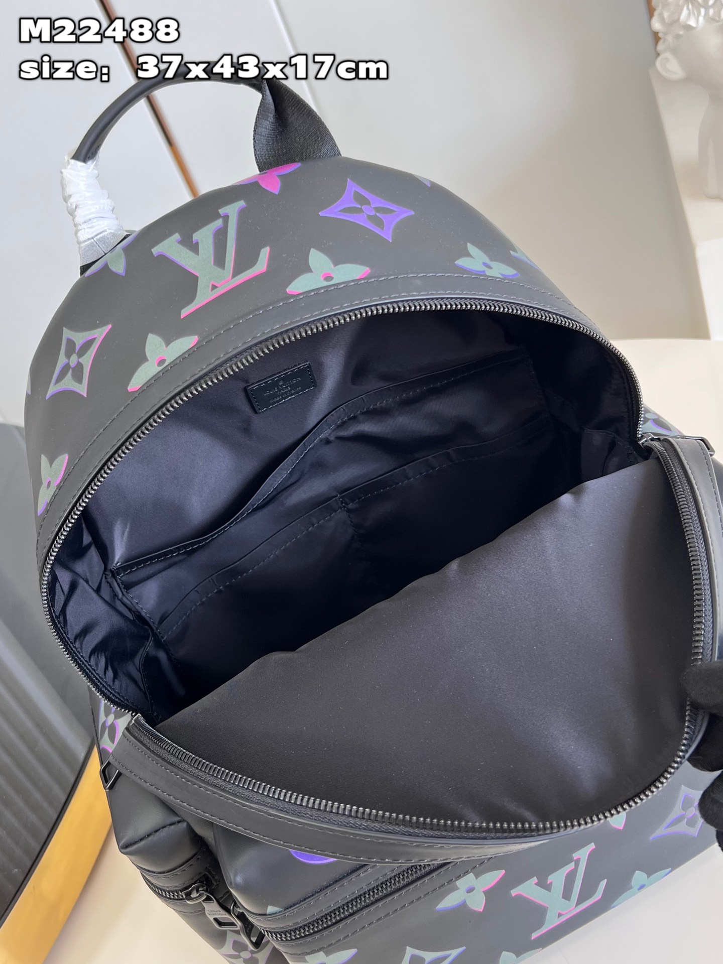 Bagsaaa L0vis Vvtt0n Comet Backpack Black Borealis - 37 x 43 x 17 cm