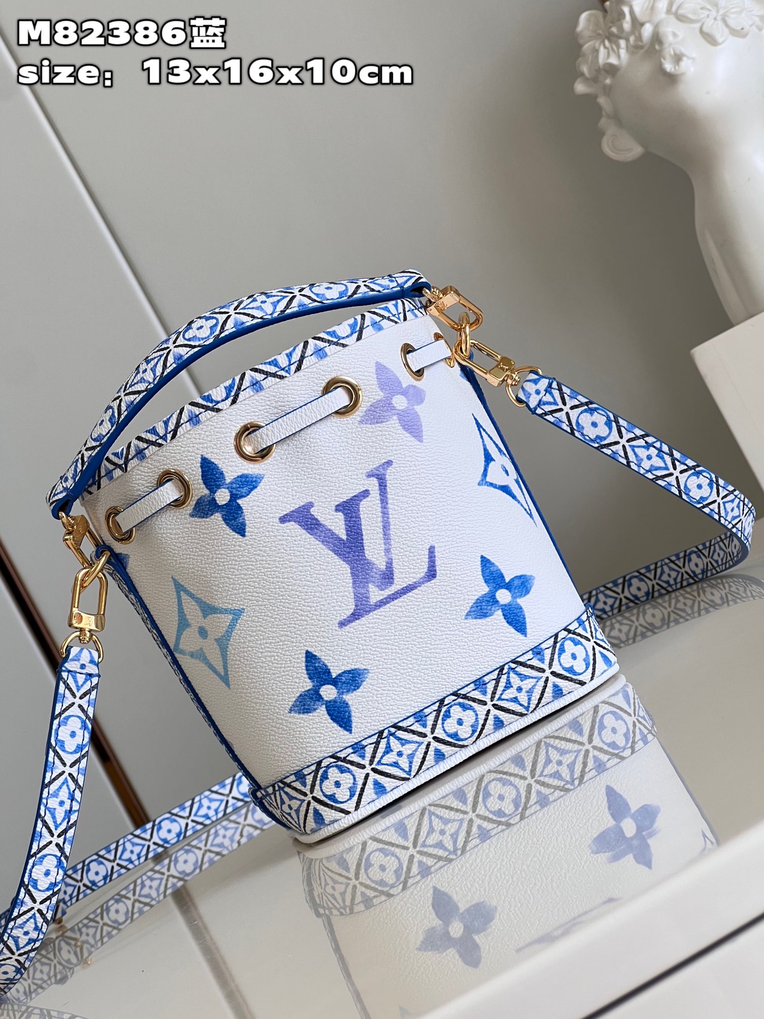 Bagsaaa L0vis Vvtt0n By The Pool Bucket Blue Bag - 16x13x10cm