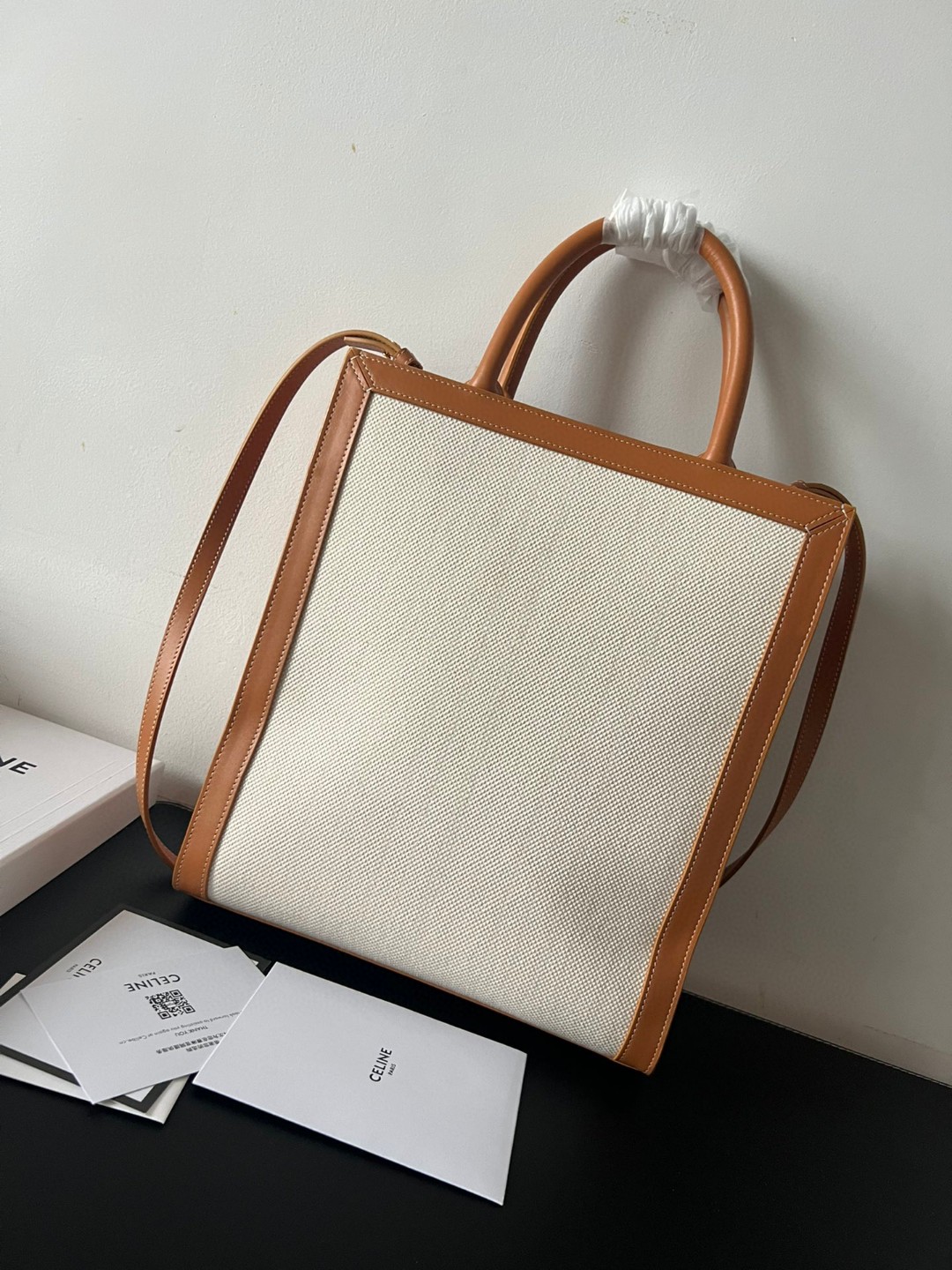 Bagsaaa Ce1i*e Natural Canvas & Tan Calfskin Vertical Cabas - 28.5cm*33*8cm
