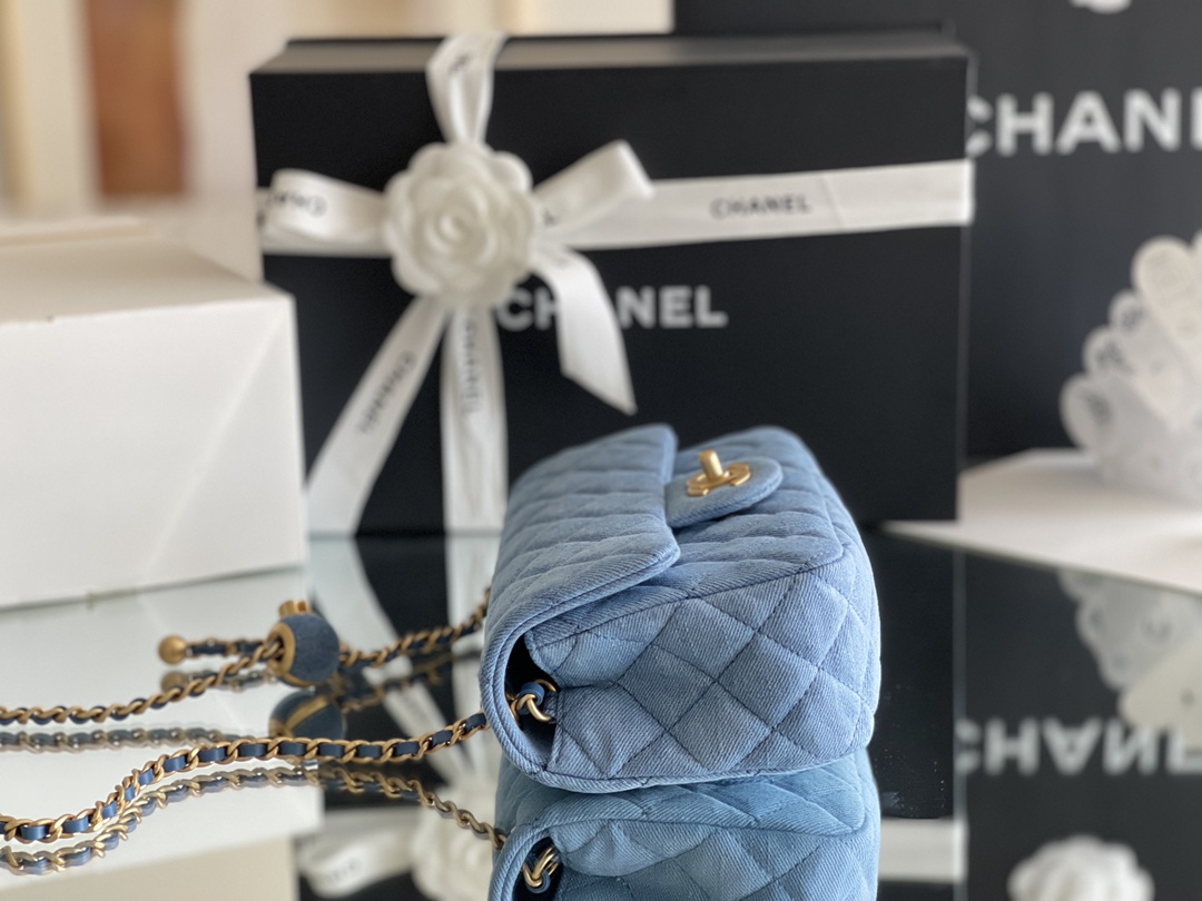 Bagsaaa Ch**el Denim Flap Bag - 20x13x7cm