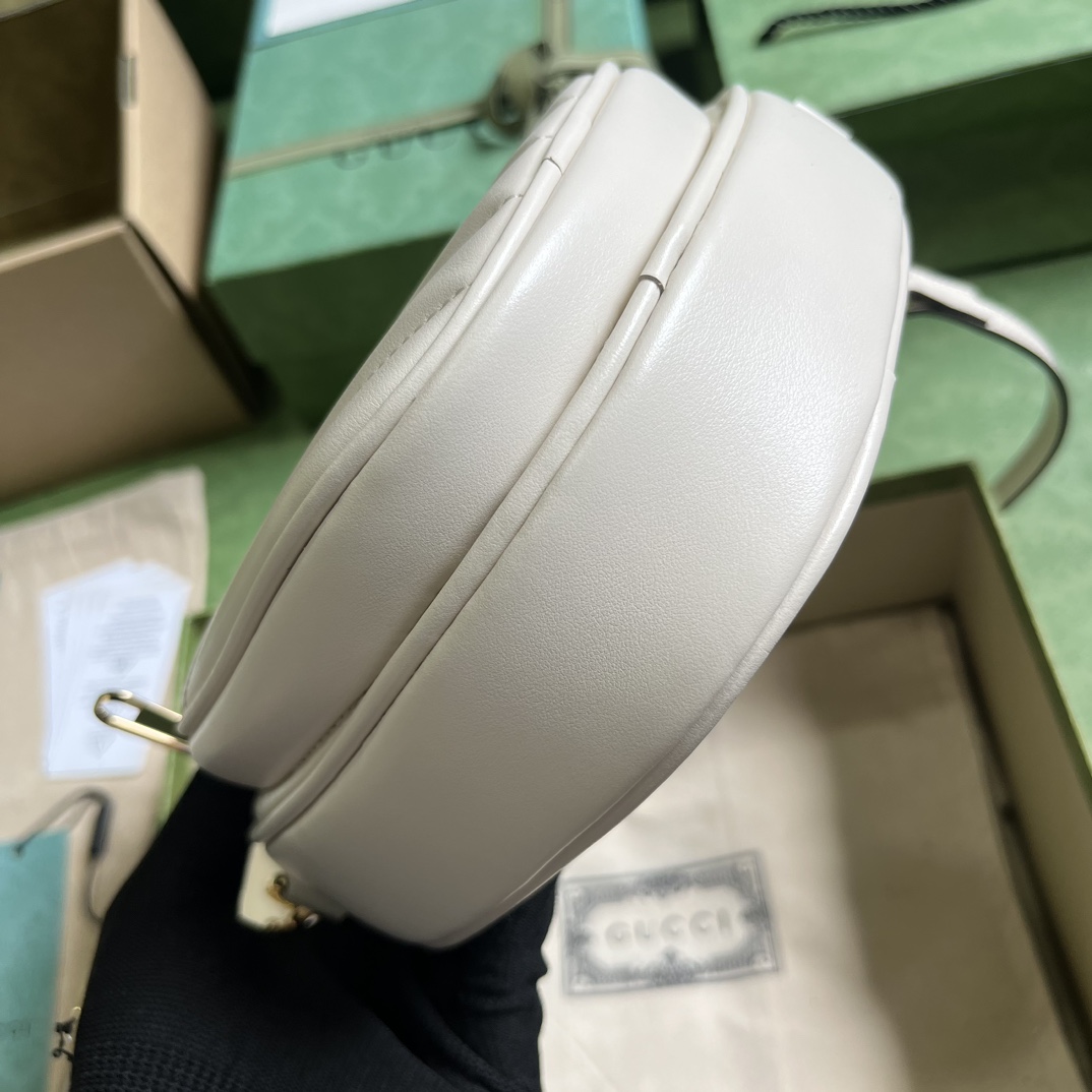 Bagsaaa Gvc*1 Interlocking G mini white heart bag - 20x17.5x6.5cm