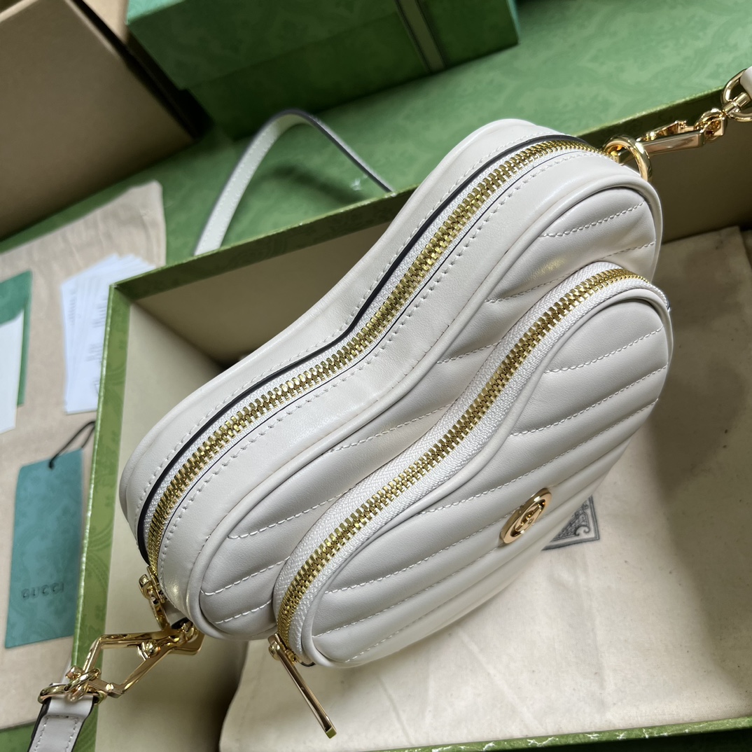Bagsaaa Gvc*1 Interlocking G mini white heart bag - 20x17.5x6.5cm