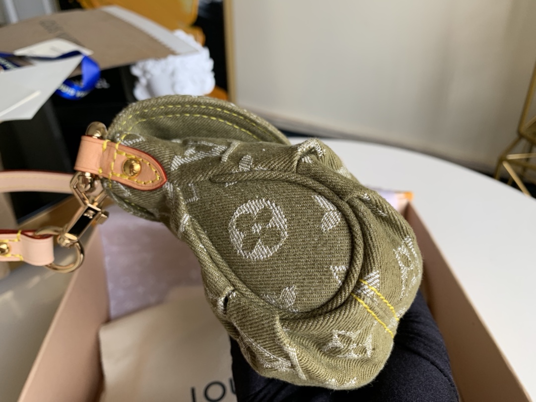 Bagsaaa L0vis Vvtt0n Monogram Denim Mini Pleaty Bag in Green - 25x15x9cm