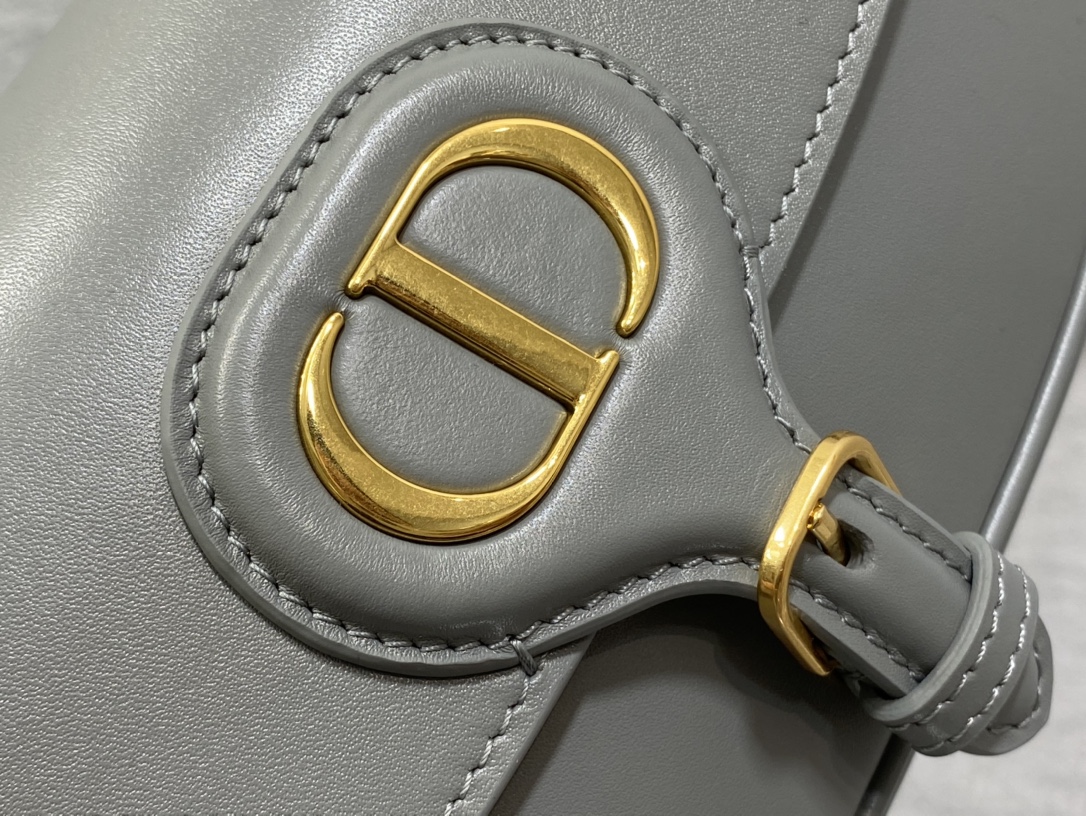 D10r Bobby East-West Bag Grey