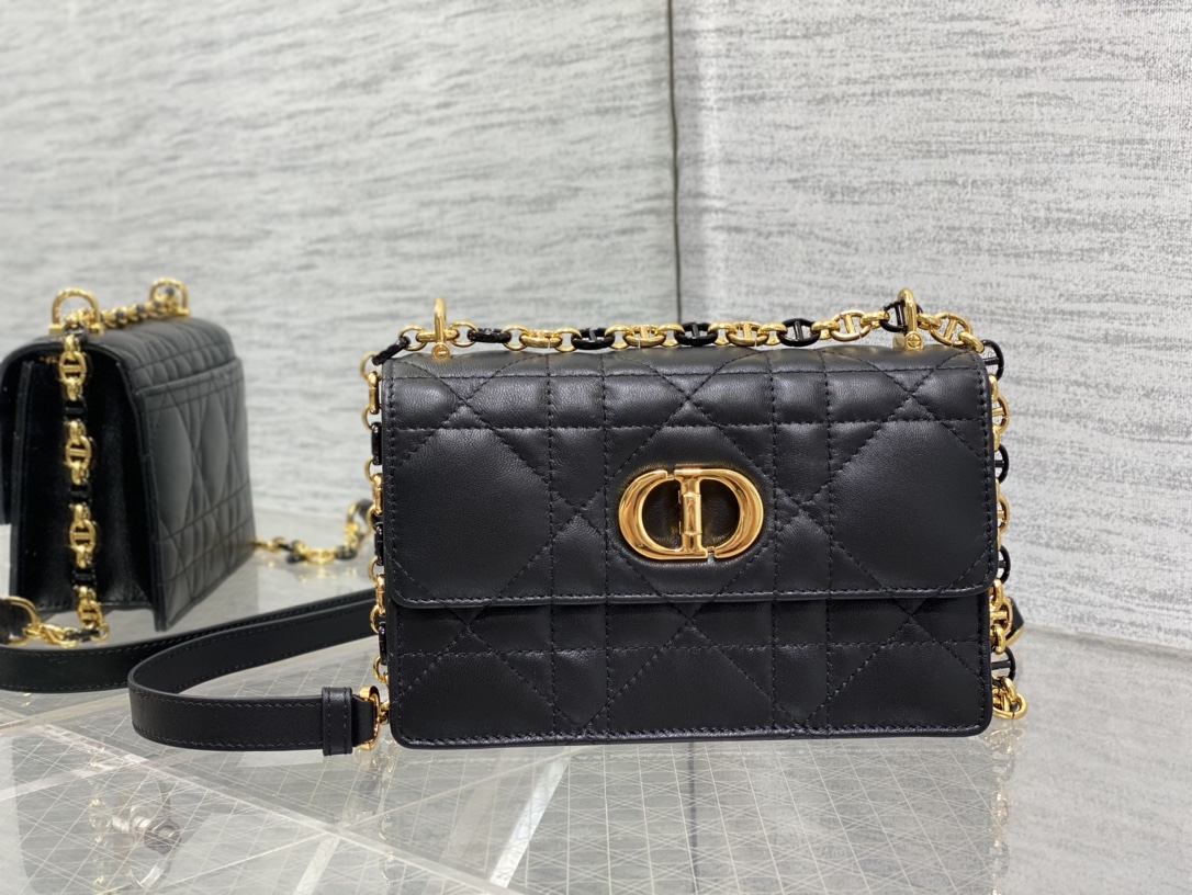 Bagsaaa D10r Miss Caro Bag Macrocannage Lambskin Bag - 19 x 13 x 5.5 cm
