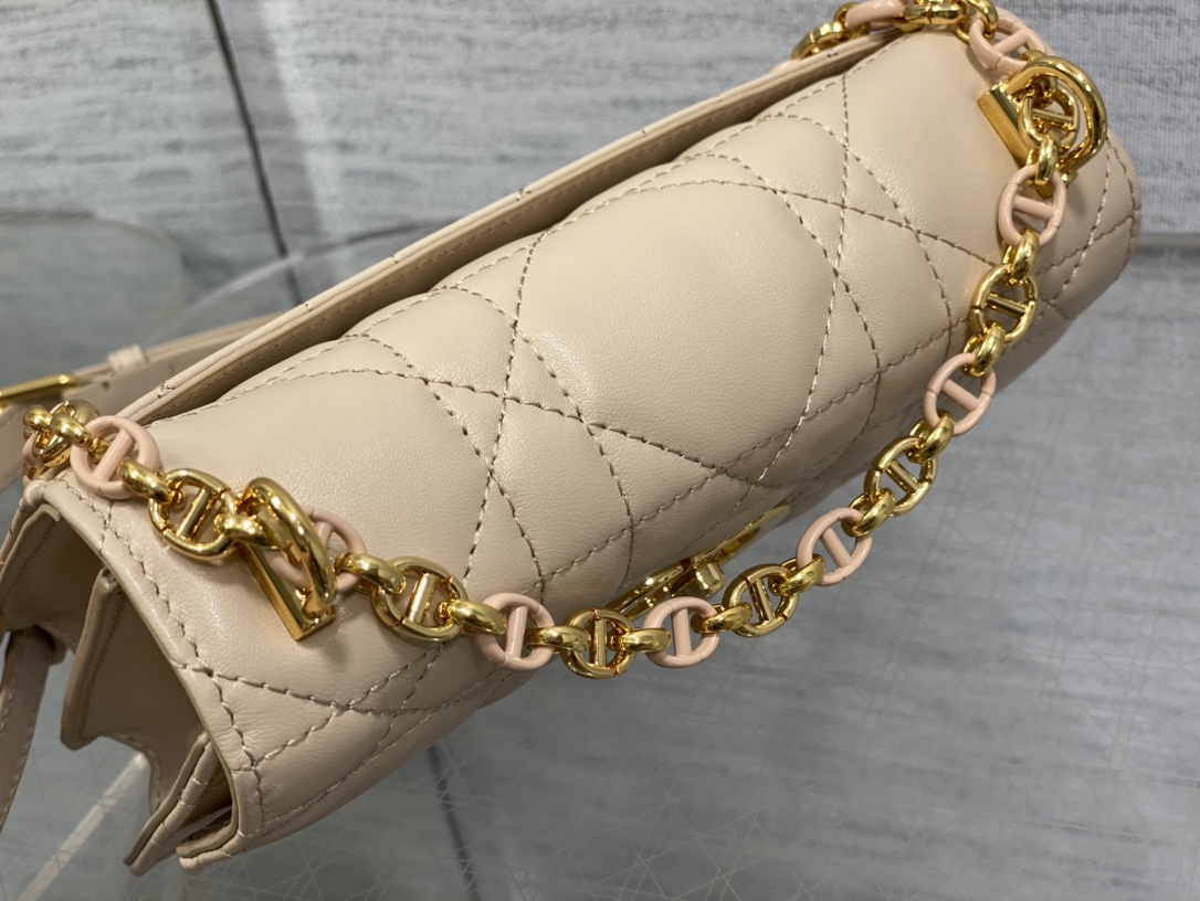 Bagsaaa D10r Miss Caro Beige Macrocannage Lambskin Bag - 19 x 13 x 5.5 cm