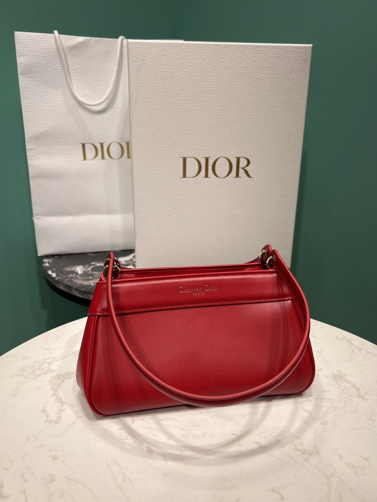 Bagsaaa D10r Small Key Red Box Calfskin Bag - 22 x 12.5 x 12cm
