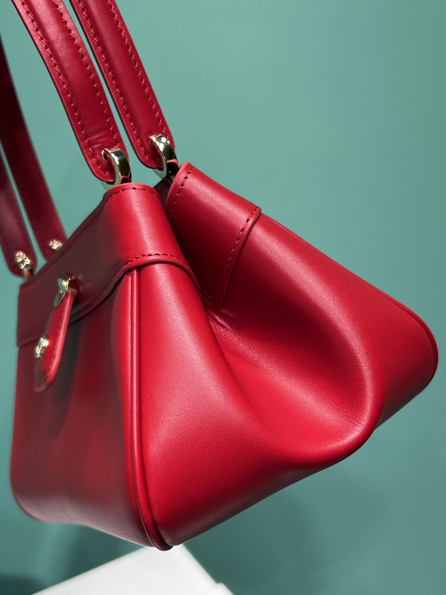 Bagsaaa D10r Small Key Red Box Calfskin Bag - 22 x 12.5 x 12cm