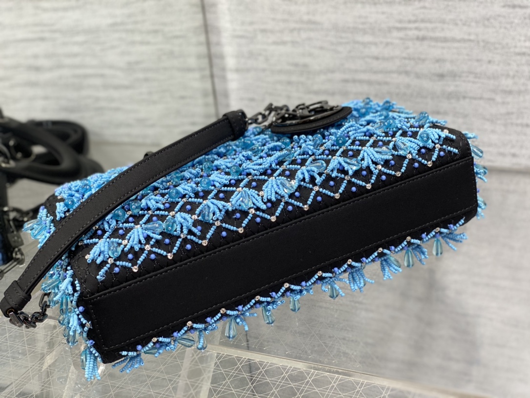Bagsaaa D10r Lady D-Joy Black Satin And Turquoise Beaded Fringe - 25cm