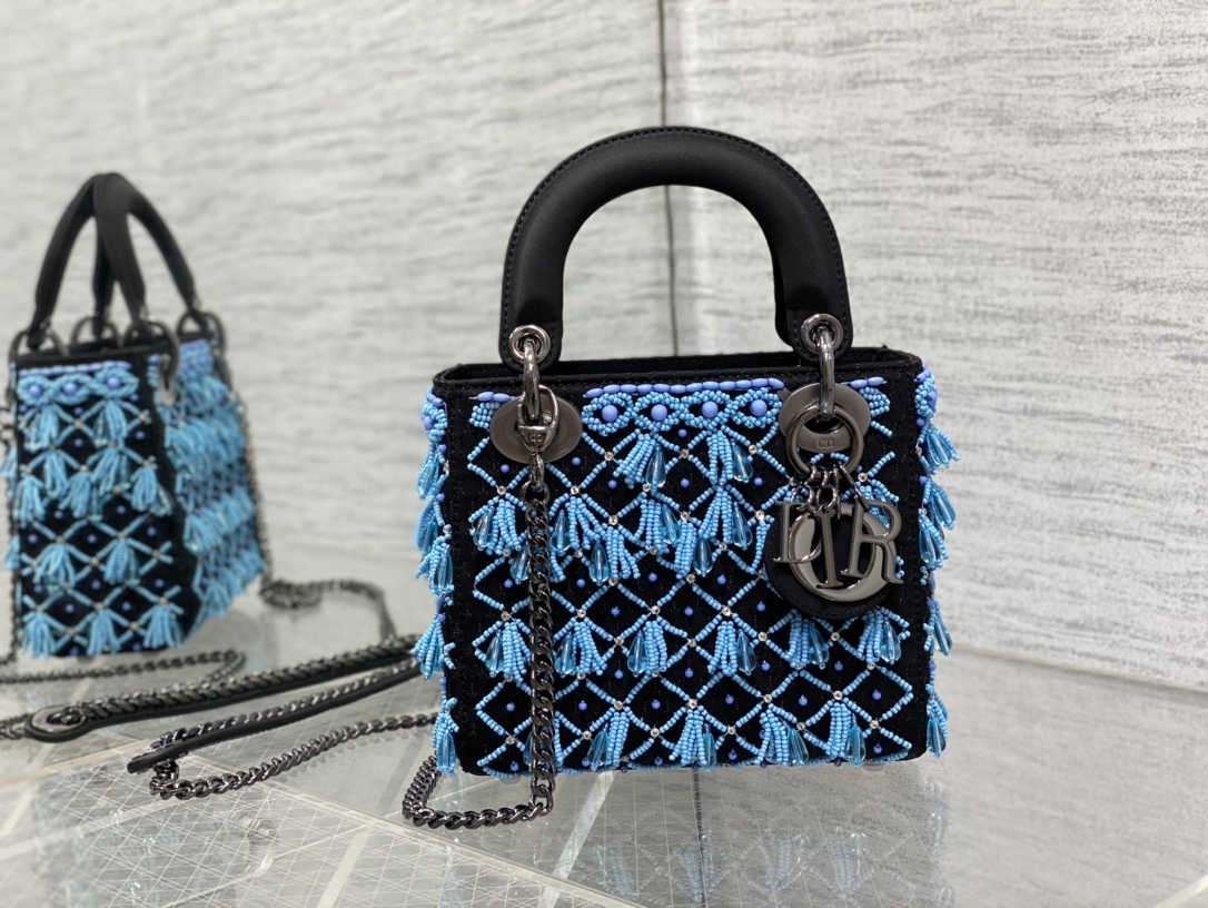 Bagsaaa D10r Lady Black Satin And Turquoise Beaded Fringe 17cm