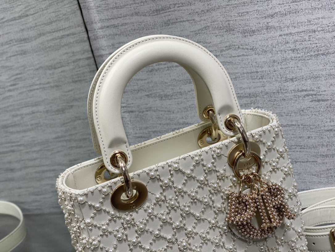 Bagsaaa D10r Lady Mini White Pearl 20cm