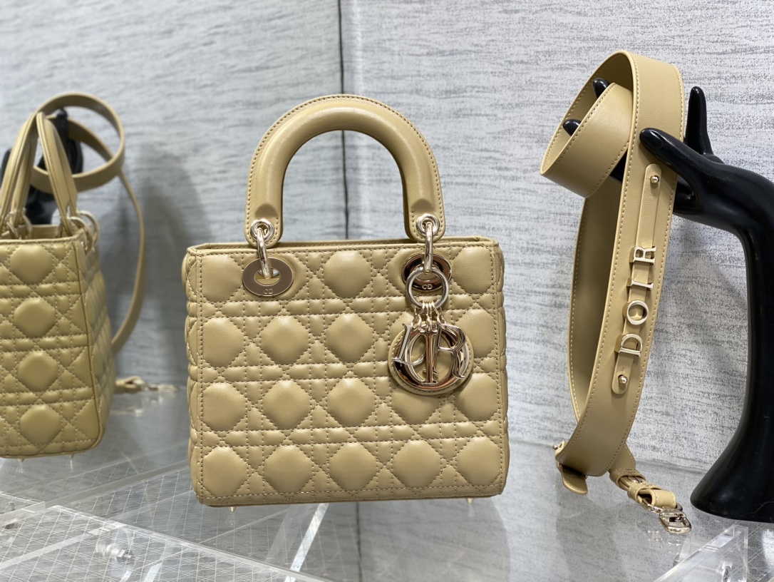 Bagsaaa D10r Lady Small Yellow Lambskin Leather 20cm