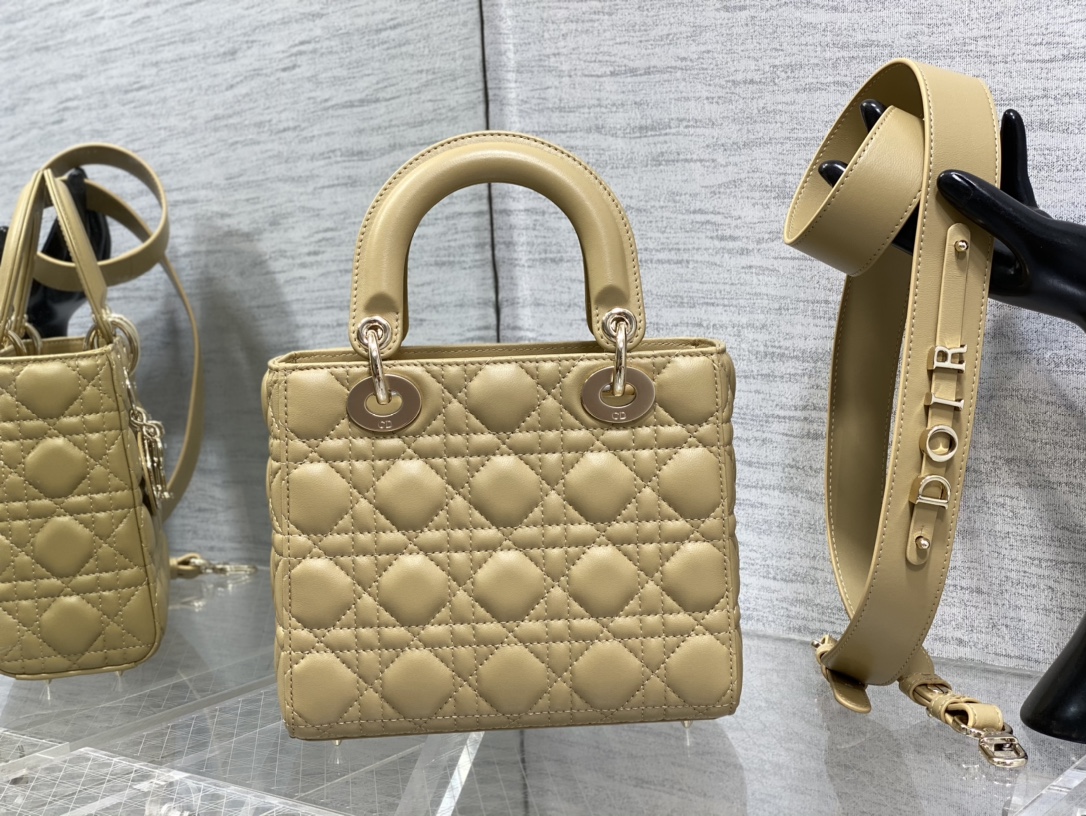 Bagsaaa D10r Lady Small Yellow Lambskin Leather 20cm