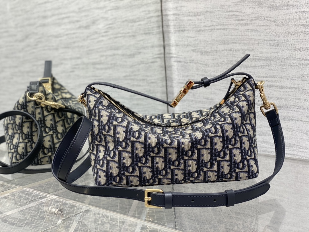Bagsaaa D10r Nomad Bag - 22*13*9.5cm