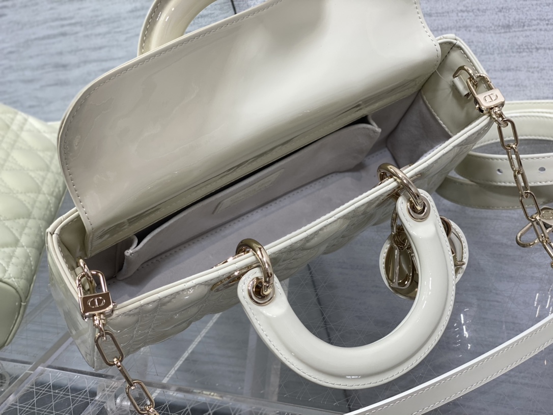 Bagsaaa D10r Lady D-Joy Medium Patent White Leather Bag - 26*6*14cm