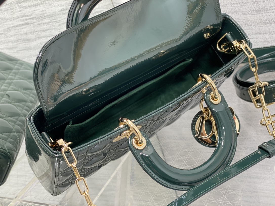 Bagsaaa D10r Lady D-Joy Medium Patent Dark Green Leather Bag - 26*6*14cm
