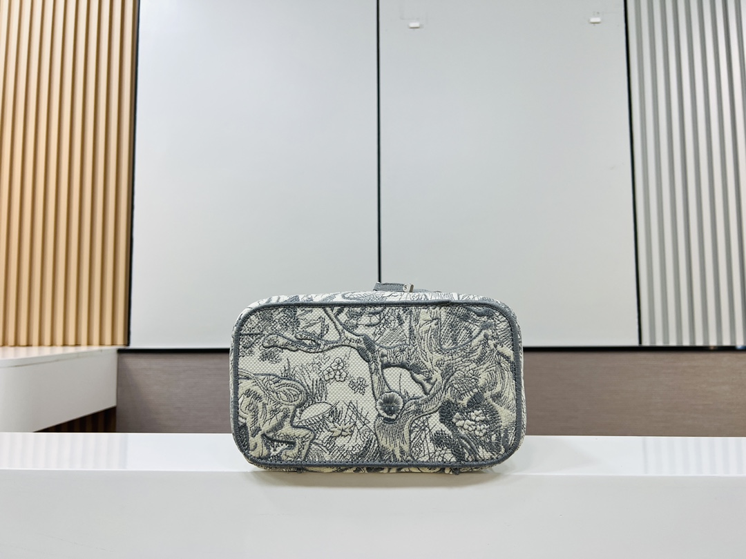 Bagsaaa D10r Vanity Ecru and Gray Toile de Jouy Embroider - 23.5×14×18.5cm