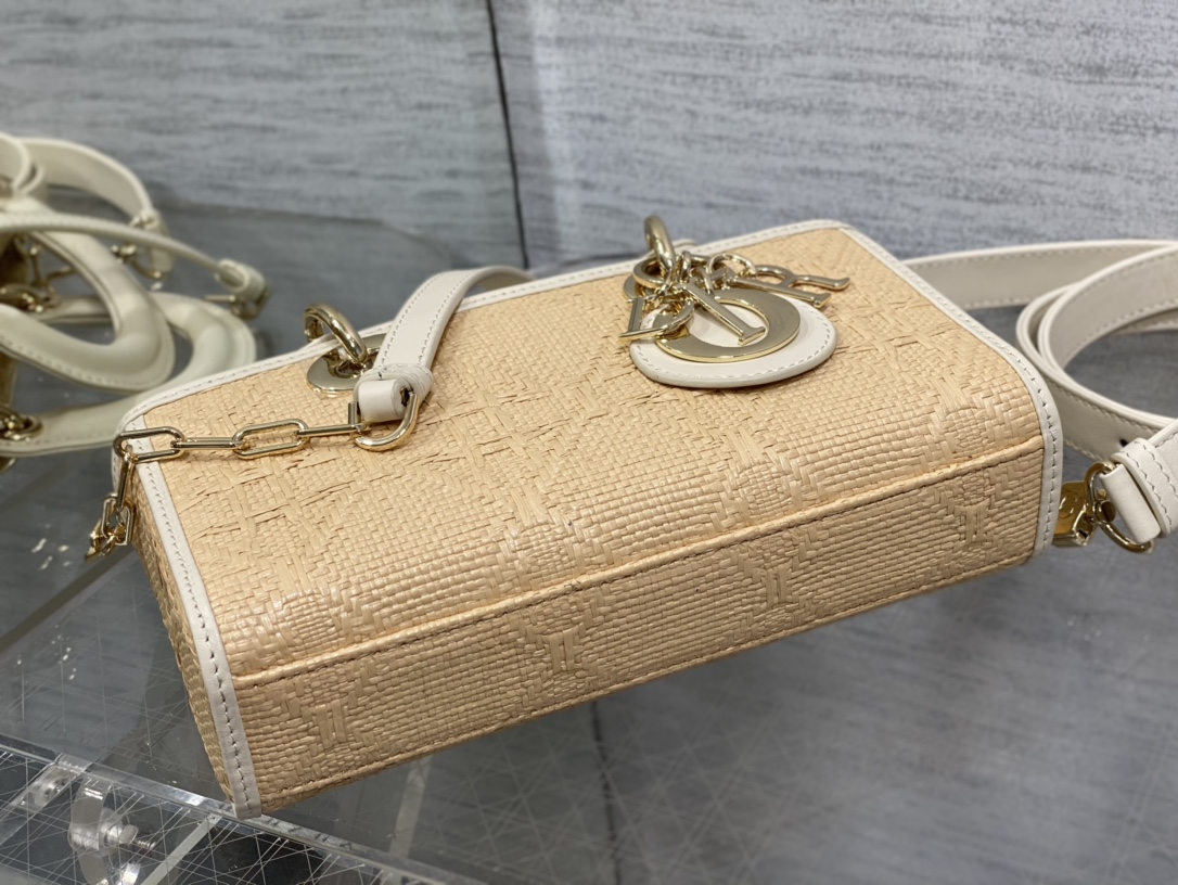 Bagsaaa D10r Lady D-Joy Small Natural Macrocannage Raffia - 22.5*6*11.5cm